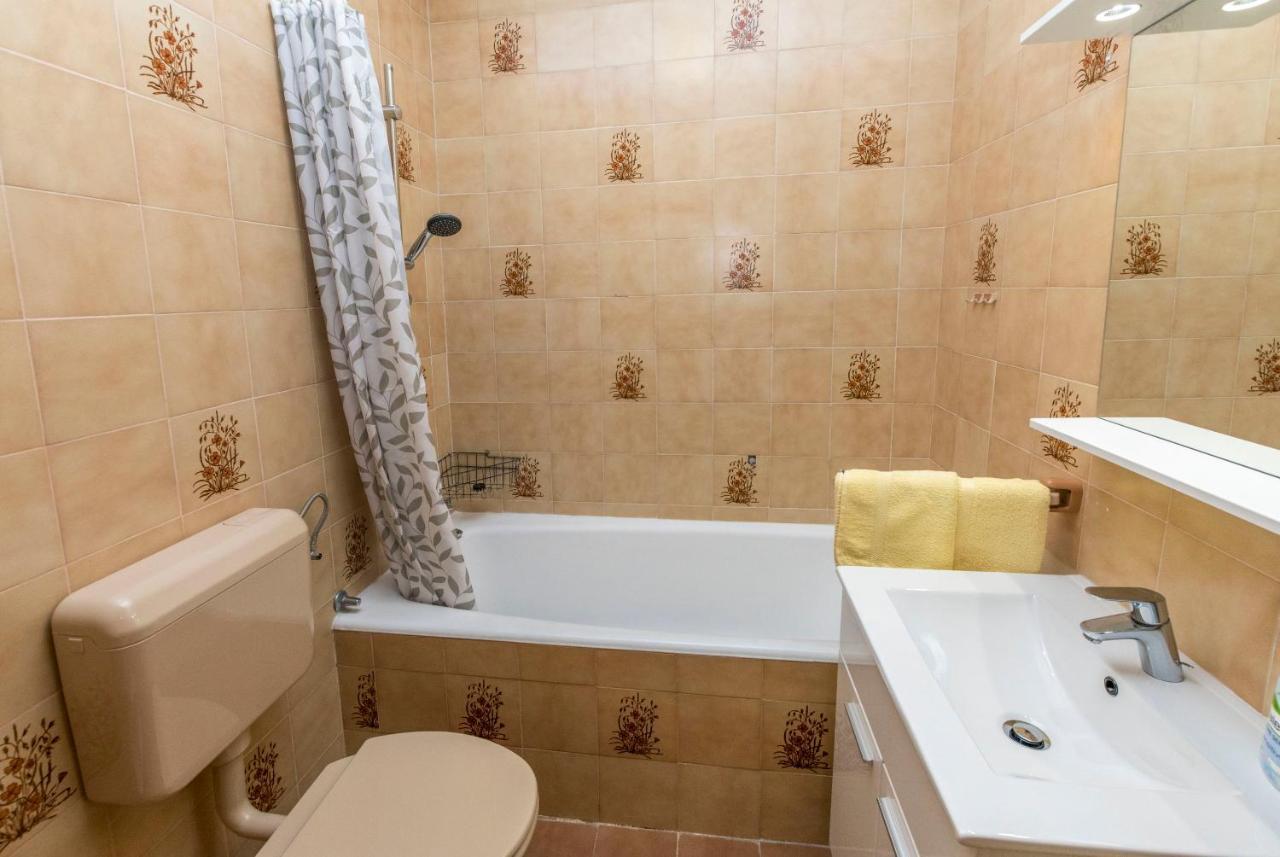 Apartments Jelka Primosten Ngoại thất bức ảnh