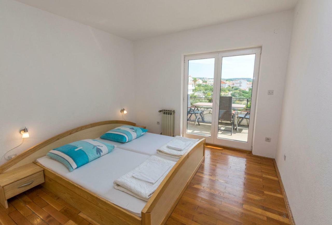 Apartments Jelka Primosten Ngoại thất bức ảnh