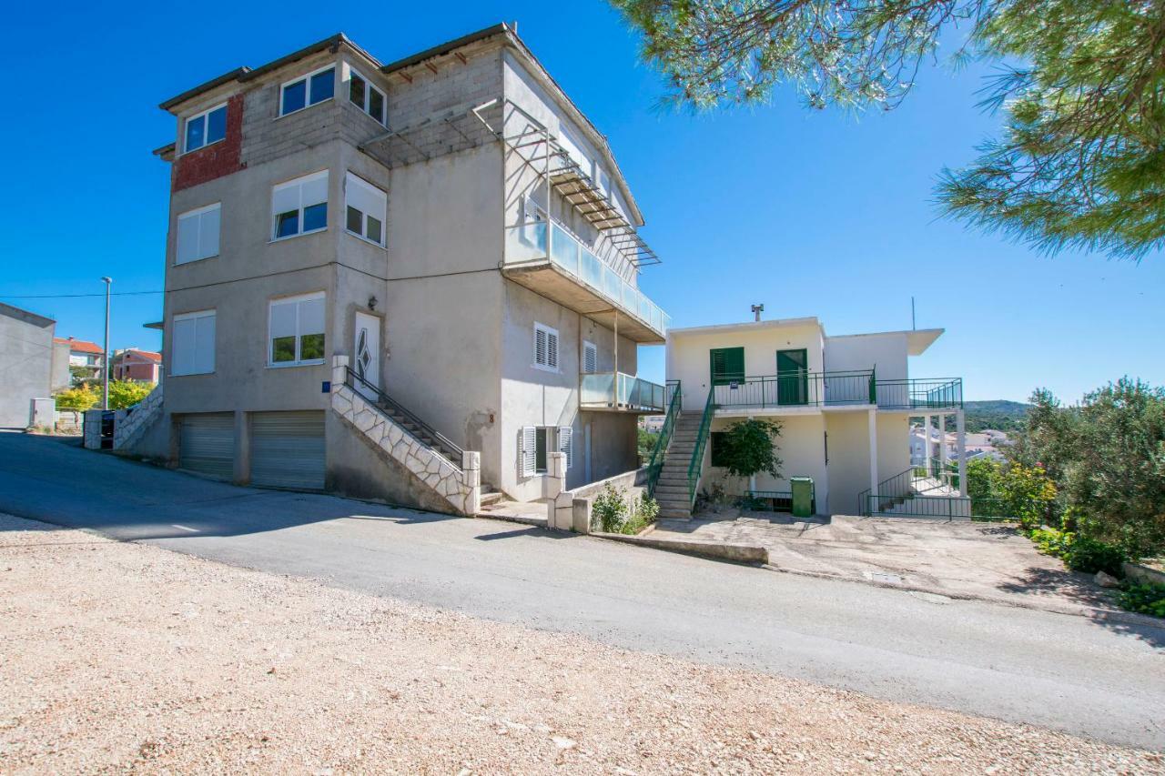 Apartments Jelka Primosten Ngoại thất bức ảnh